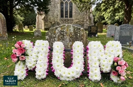 MUM Letters With Bright Pink Ribbon