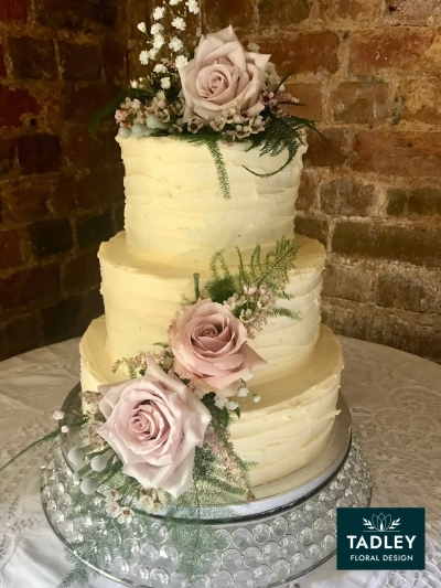 Cake Flowers Roses With Wax Flower