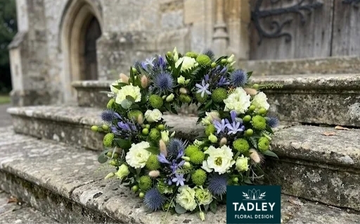 Country Wreath White, Green & Blue